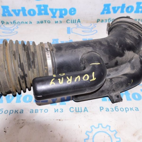 Воздуховод Dodge Journey 11- 3.6 68045122AE
