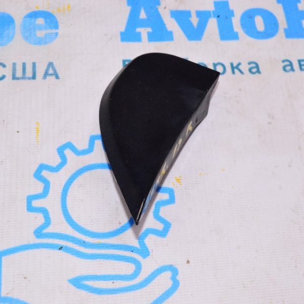 Треугольник накладка крыла перед прав Dodge Journey 11- 5178150AD