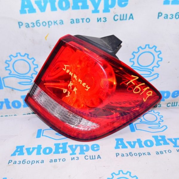 Фонарь внешний (крыло) правый Dodge Journey 11- LED (03) 68078464AD