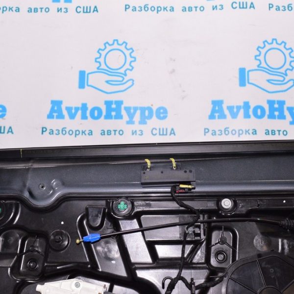 Уплотнитель стекла зад прав Dodge Journey 11- 5076872AD