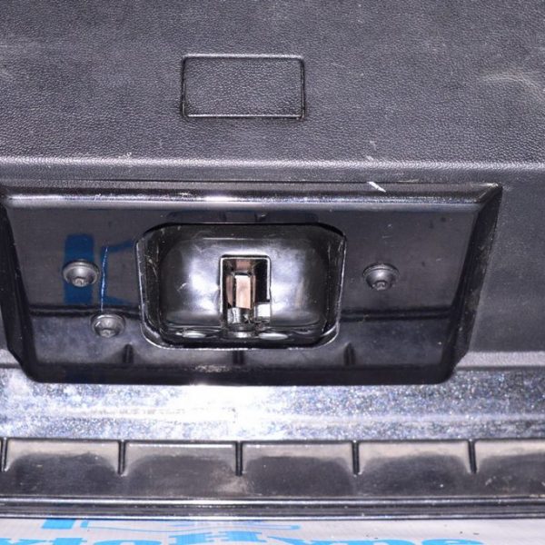 Замок двери багажника Dodge Journey 11- 4589243AF