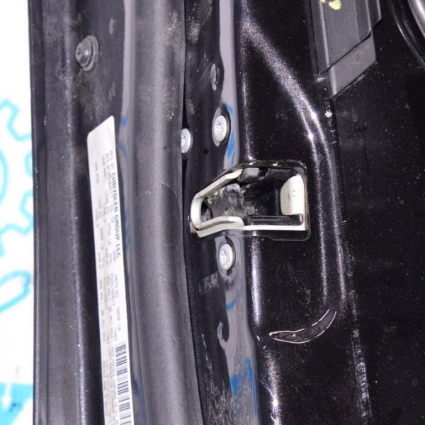 Замок двери перед лев Dodge Journey 11- 4589913AH