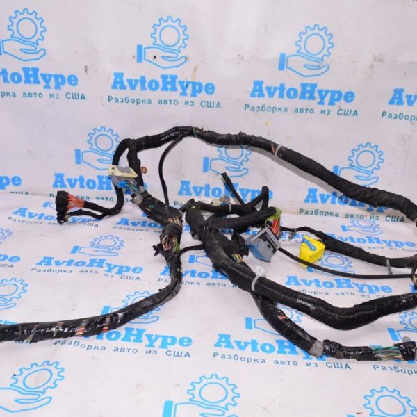 Проводка кузов порезана Dodge Journey 11- (03) 68103221AE