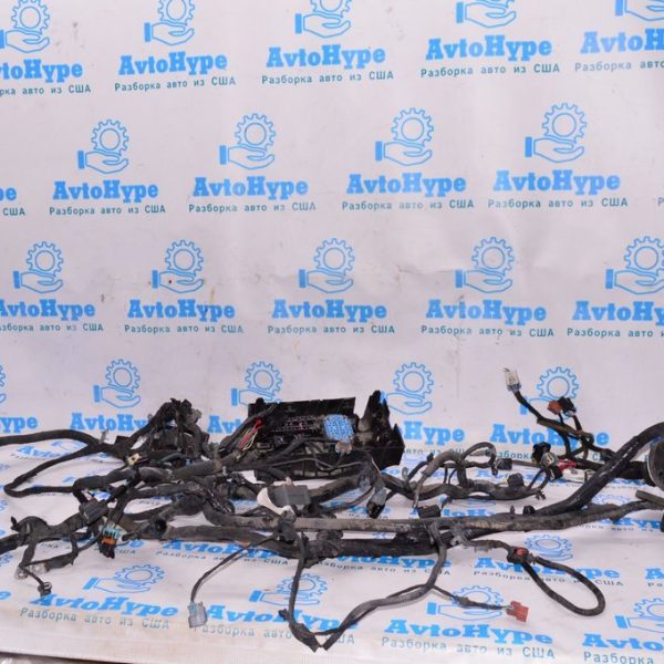 Проводка подкапотная с блоком Dodge Journey 11- (03) 68066704AD