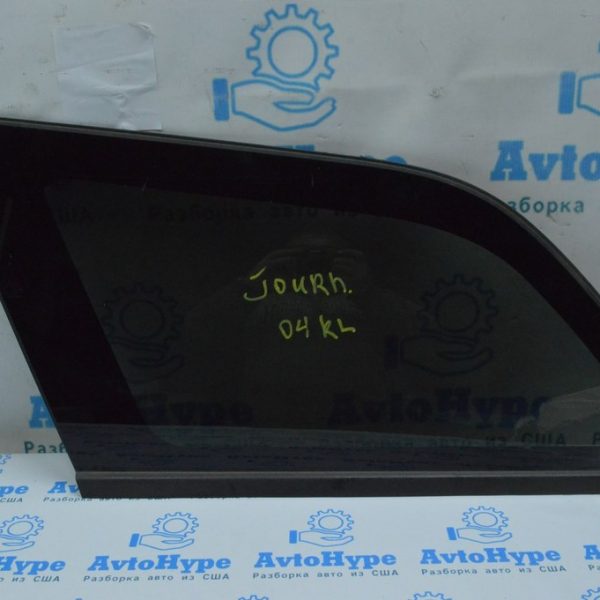 Форточка (глухое стекло) задняя левая Dodge Journey 11- (04) 5155279AG