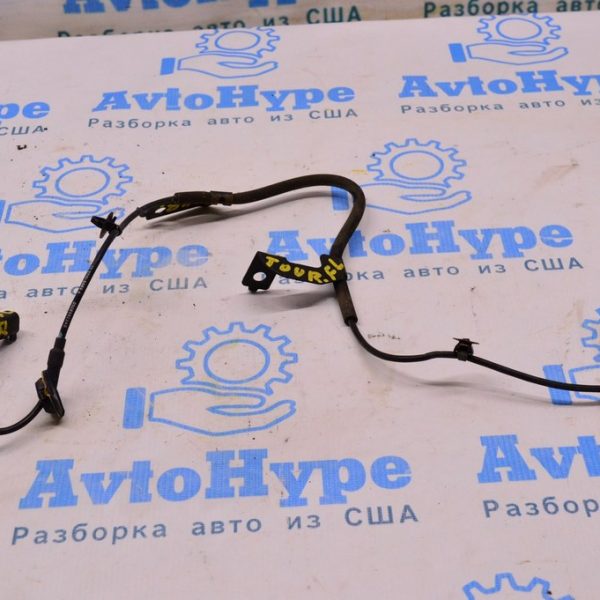 Датчик ABS перед лев Dodge Journey 11- 5085822AB