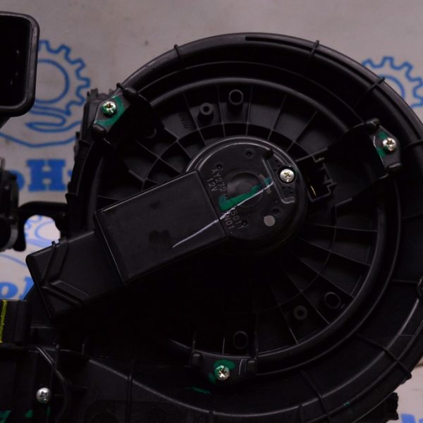 Мотор вентилятор печки Dodge Journey 11- (04) 5191345AA