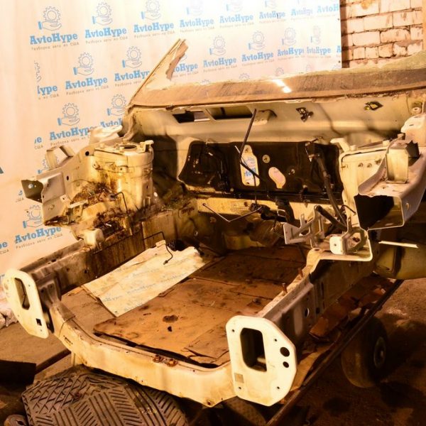 Четверть передняя правая Dodge Journey 11- белый цвет PW3 (04) 5067882AL