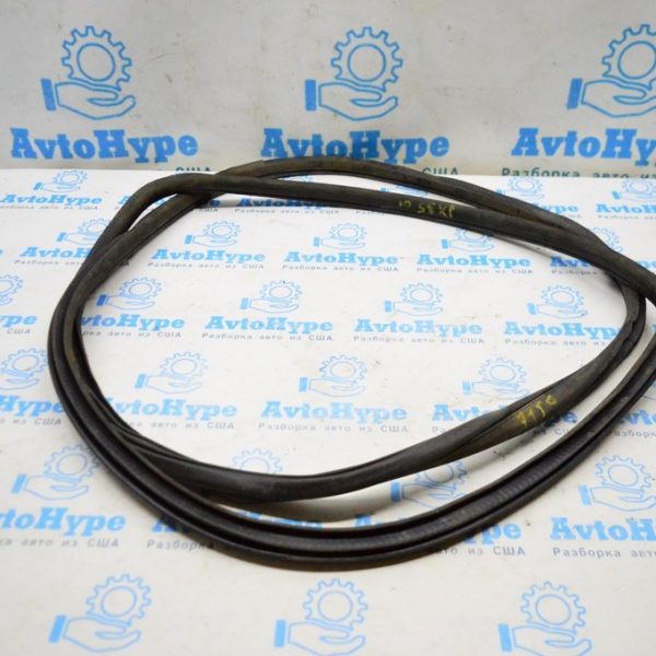 Уплотнитель дверного проема перед прав Infiniti JX35 QX60 13- 76921-3JA0A