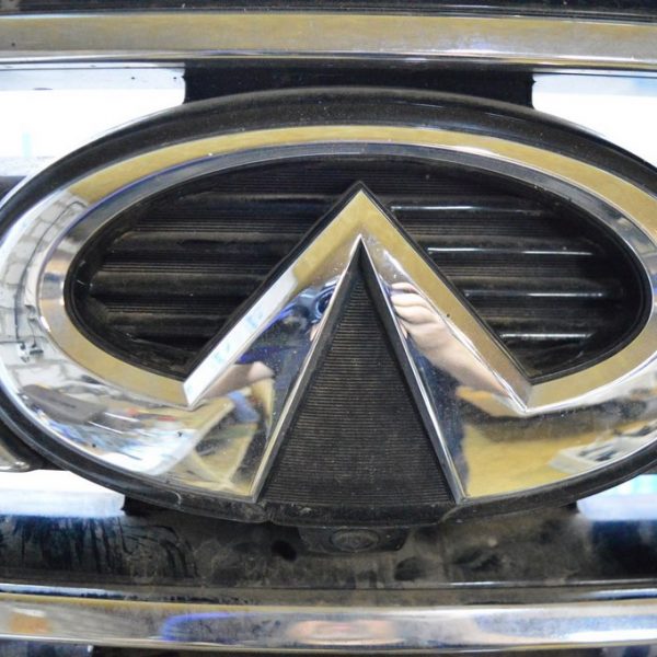 Камера передняя Infiniti JX35 QX60 13- (01) 284f13ja0a