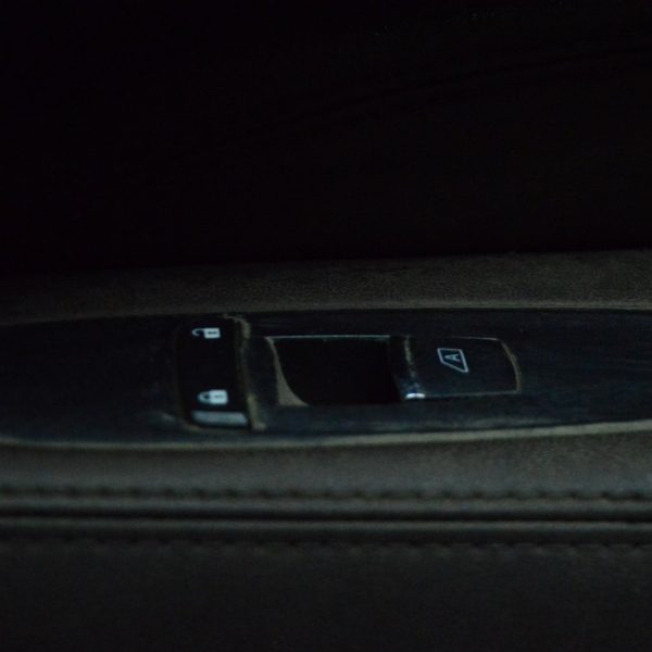 Управление стеклоподъемником перед прав Infiniti JX35 QX60 13- 25411-3JA1A