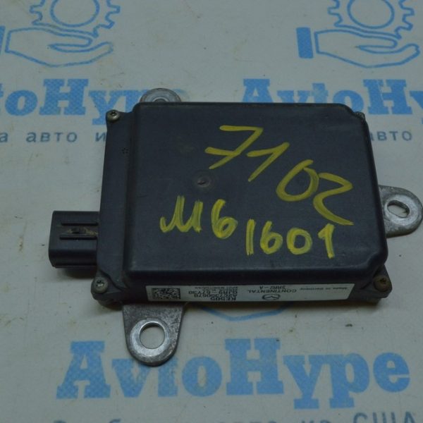 Датчик слепых зон BSM прав Mazda6 13-17 GJR9-67-Y30H