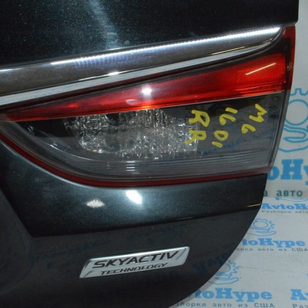 Фонарь внутренний (крышка багажника) правый Mazda6 13-15 usa дорест (01) GHK1-51-3F0D