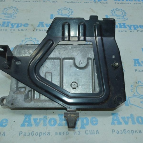 Кронштейн ECU компьютер двигателя Mazda 6 13-17 2.5 PE02-18-885B PE02-18-885B