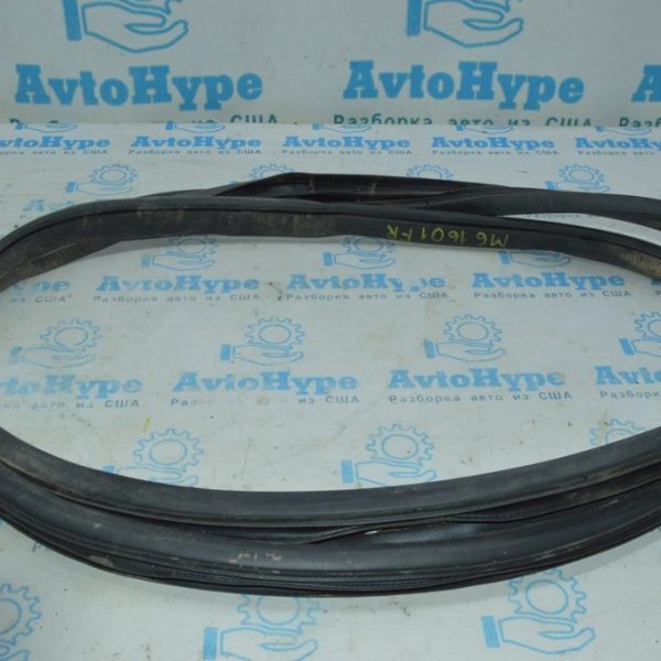 Уплотнитель дверного проема перед прав Mazda6 13-17 GHP9-68-911