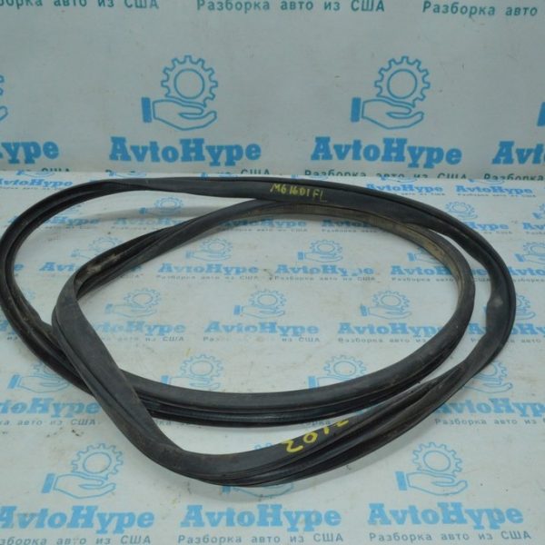 Уплотнитель дверного проема перед лев Mazda6 13-17 GHP9-68-911