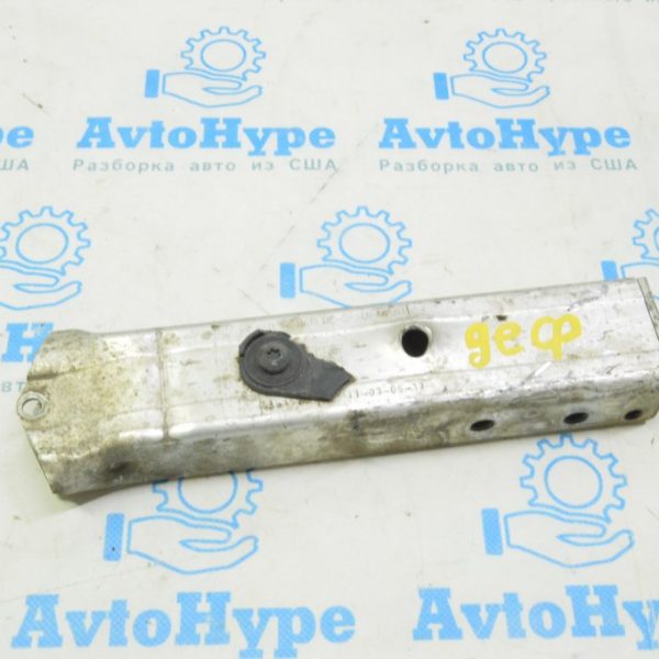 Клык нижнего усилителя переднего бампера правый Mini Cooper Clubman 16-22 (01) дефект 51 11 7351526