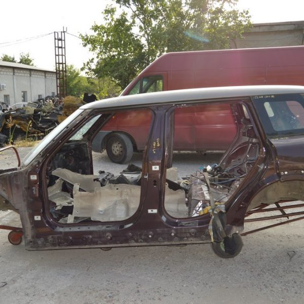 Четверть крыло задняя левая Mini Cooper Clubman 16-22 (01) бордовый C2C 41 00 7430869