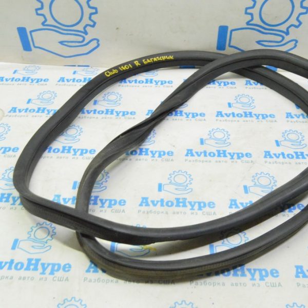 Уплотнитель (резина) двери багажника Mini Cooper Clubman 16-22 51 76 7465031