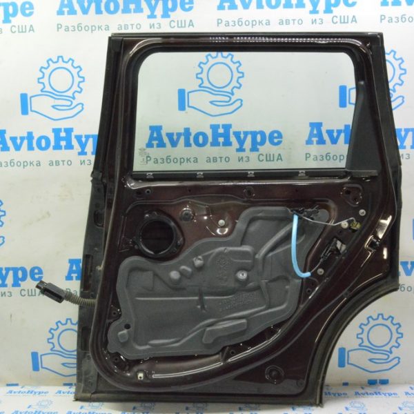 Заглушка двери треугольник внутренняя задняя правая Mini Cooper Clubman 16-22 51 35 7348834