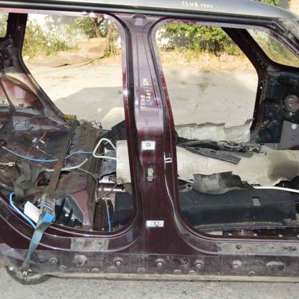 Стойка кузовная центральная правая Mini Cooper Clubman 16-22 (01) бордовый C2C 41 00 7430868