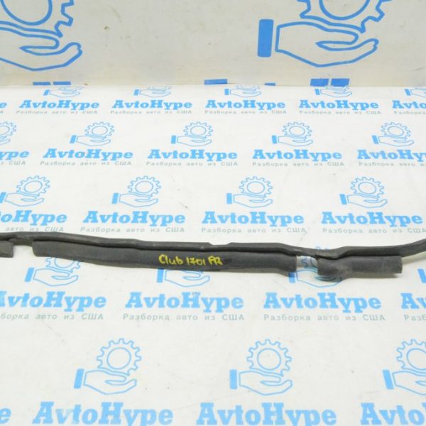 Уплотнитель крыла дверь-крыло прав Mini Cooper Clubman 16-22 51 48 7356766