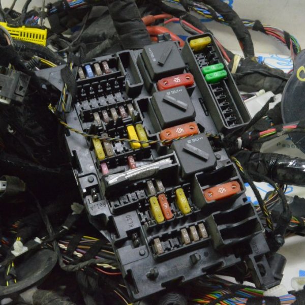 Блок предохранителей подторпедный Mini Cooper Clubman 16-22 61 14 9360501