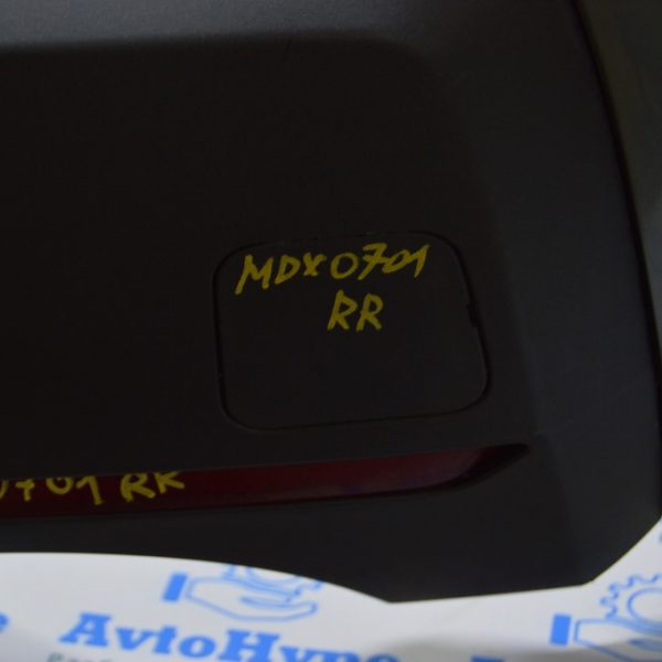 Заглушка буксировочного крюка заднего бампера Acura MDX 07-09 71504-STX-A00ZA