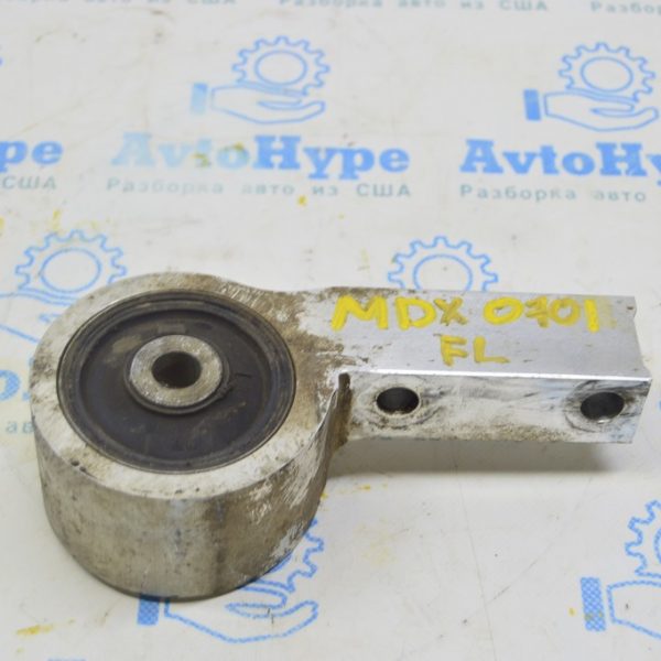 Сайлентблок рычага нижний перед лев Acura MDX 07-13 (01) 04513-STX-000