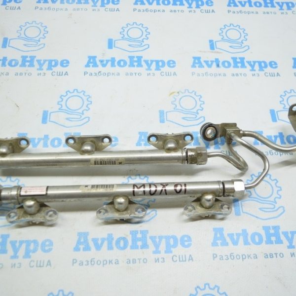 Топливная рейка Acura MDX 14-20 - зад 16013-R9P-305