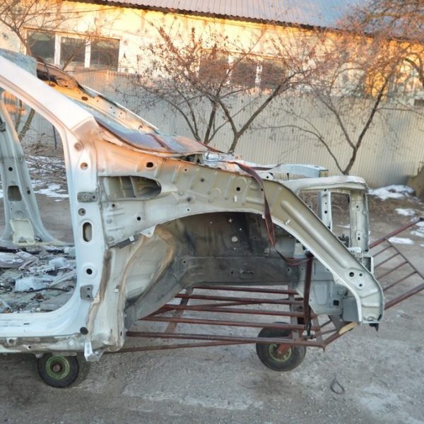 Четверть передняя правая Acura MDX 14-20 без окуляра (01) белый перл 60910-TZ5-316ZZ