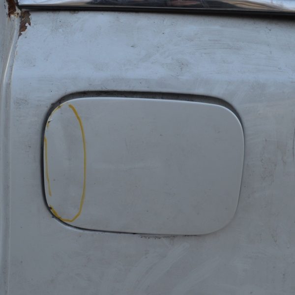 Лючок бензобака Acura MDX 14-20 (01) деф. 63910-TZ5-A01ZZ