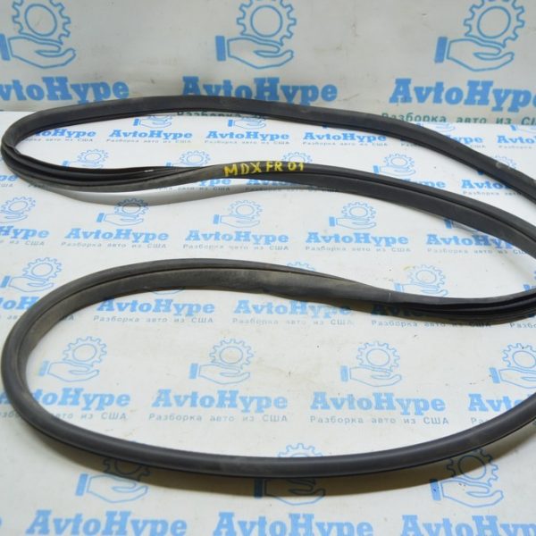 Уплотнитель дверного проема перед прав Acura MDX 14-20 72315-TZ5-A01