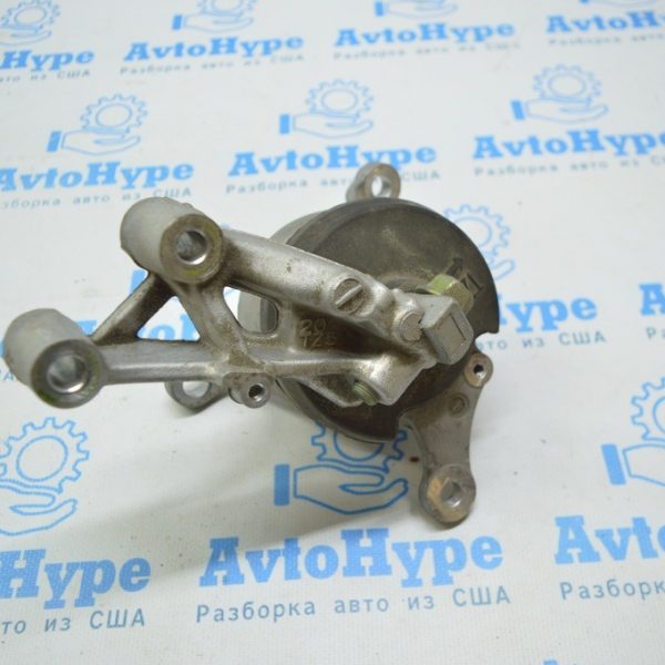 Кронштейн подушки двигателя правый Acura MDX 14-20 50620-TZ5-A01