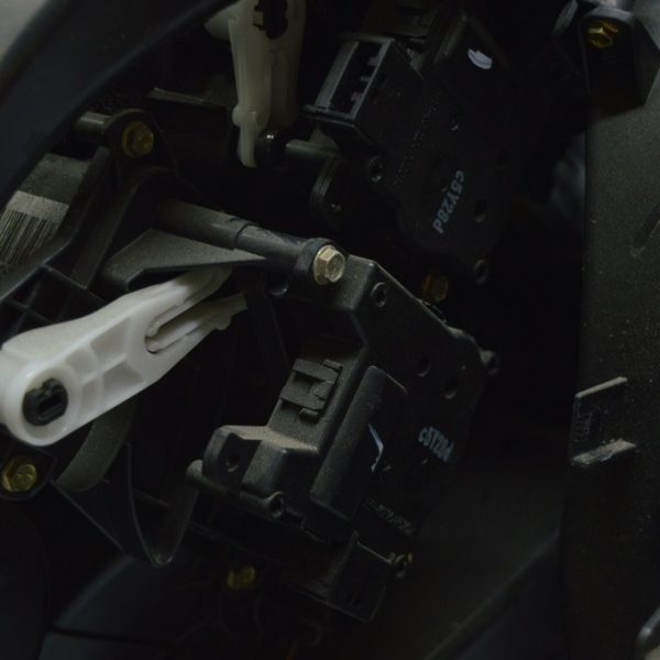 Актуатор моторчик привод печки (вентиляция) Acura MDX 14-20 с тягой 79140-TZ5-A41