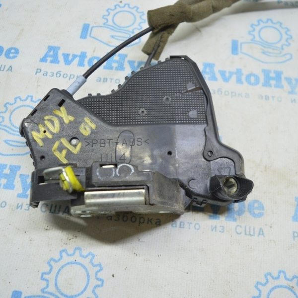 Замок двери перед лев Acura MDX 14-20 (01) деф.трещинка 72150-TR0-A11