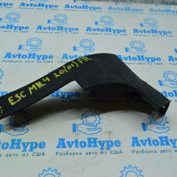 Накладка арки крыла перед прав Ford Escape MK4 20- (01) только нижняя часть (обломана) LJ6Z-16038-AA