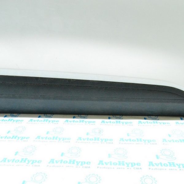 Накладка двери нижняя перед прав Ford Escape MK4 20- LJ6Z-7820878-AA