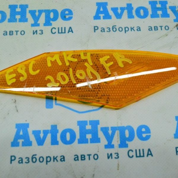 Отражатель правой фары Ford Escape MK4 20- галоген