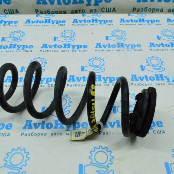 Пружина зад прав Ford Escape MK4 20- FWD LX6Z-5560-EC
м