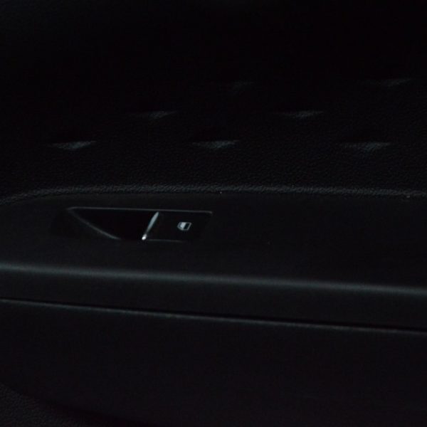 Управление стеклоподъемником перед прав Ford Escape MK4 20- LB5Z-14529-BB