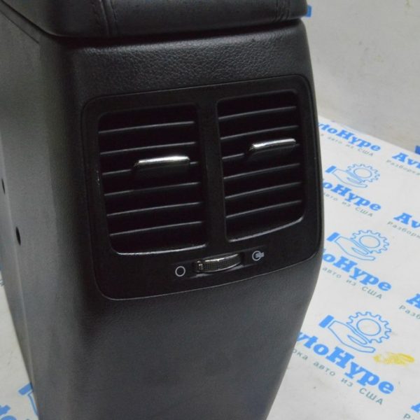 Накладка центральной консоли задняя Kia Optima 14-15 рест черн, с дефлектором 84680-2T101-VA