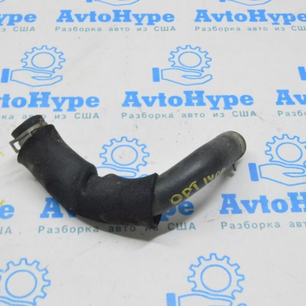 Патрубок охлаждения Kia Optima 11-15 на помпу