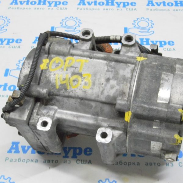 Компрессор кондиционера Kia Optima 11-15 hybrid 977014U000