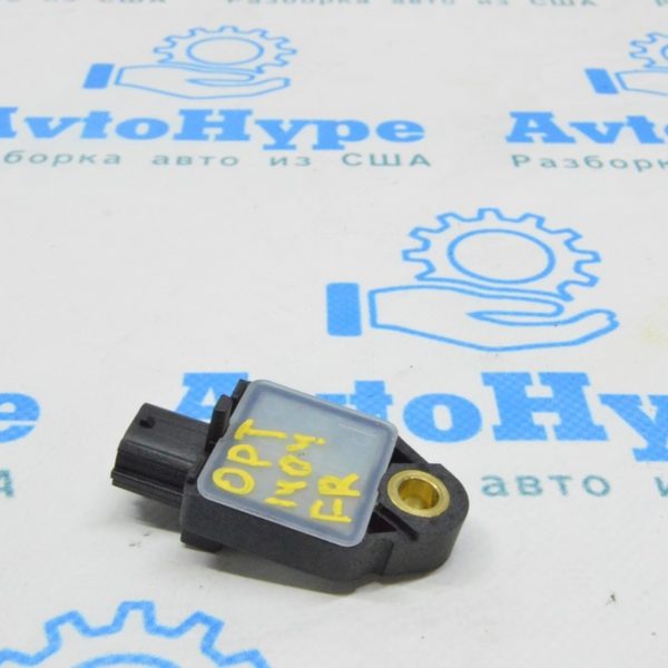 Датчик подушки безопасности передний правый Kia Optima 11-15 95920-3K000