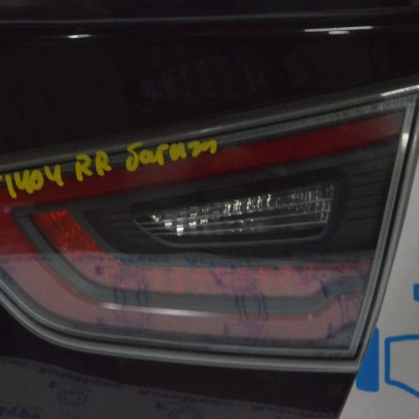 Фонарь внутренний (крышка багажника) правый Kia Optima 14-15 рест hybrid (04) 924044U520