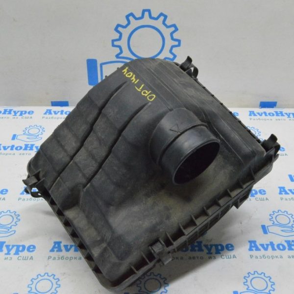 Корпус воздушного фильтра Kia Optima 11-15 hybrid 281104R100