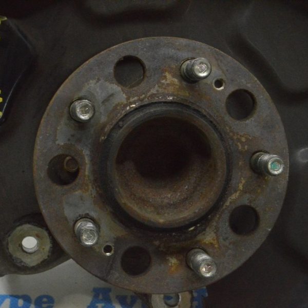 Ступица задняя левая Kia Optima 11-15 (04) 52730-3S200