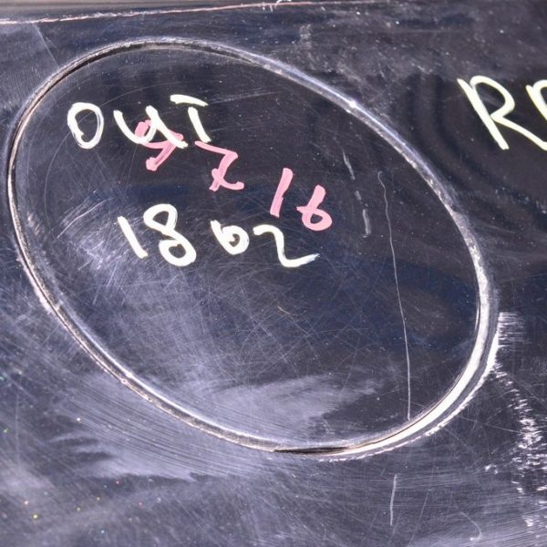 Лючок бензобака в сборе Subaru Outback 15-19 (02) черный цвет 57601AL07A9P