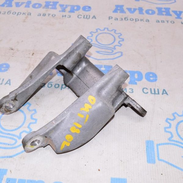Кронштейн центральной подушки двигателя Subaru Outback 15-19 41032AJ20A